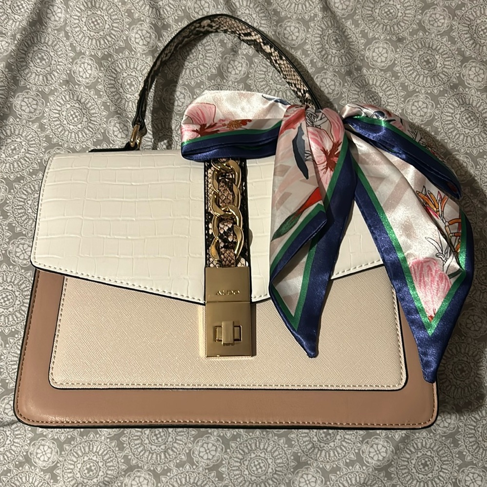 Aldo Purse